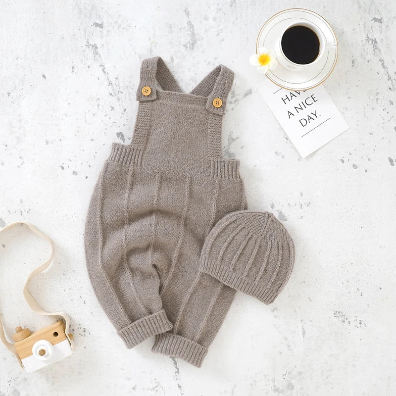 “Tiny2Toddler Sleeveless Knitted Baby Romper with Matching Hat – Neutral Strap Jumpsuit Outfit for Newborns, Infants & Toddlers”